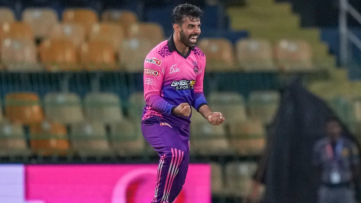 Shadab Khan in action in the 2024 LPL - Lanka Premier League